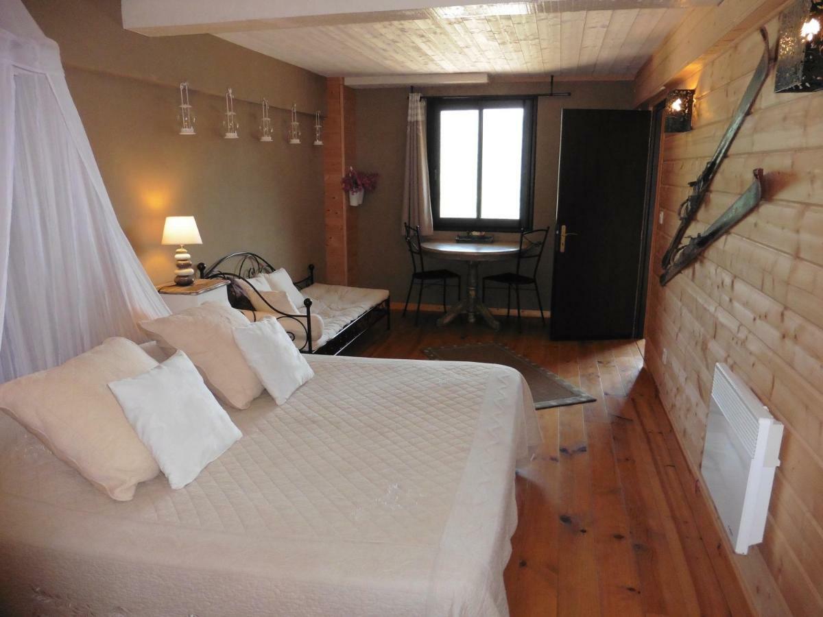 Chalet De Barraou Bed & Breakfast Binos Eksteriør bilde